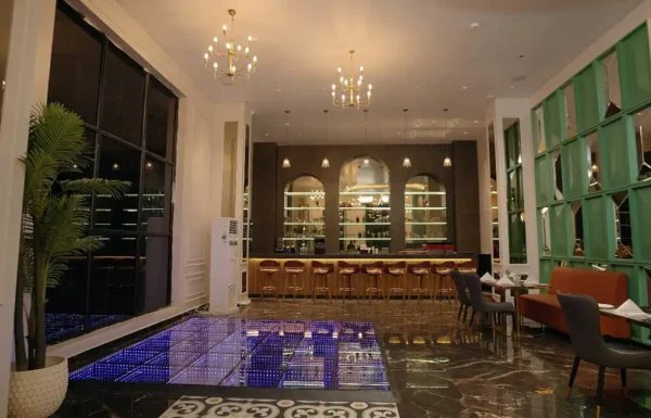 Hotel Celestial Manor