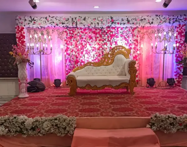 Hotel The Leaf & Lawn